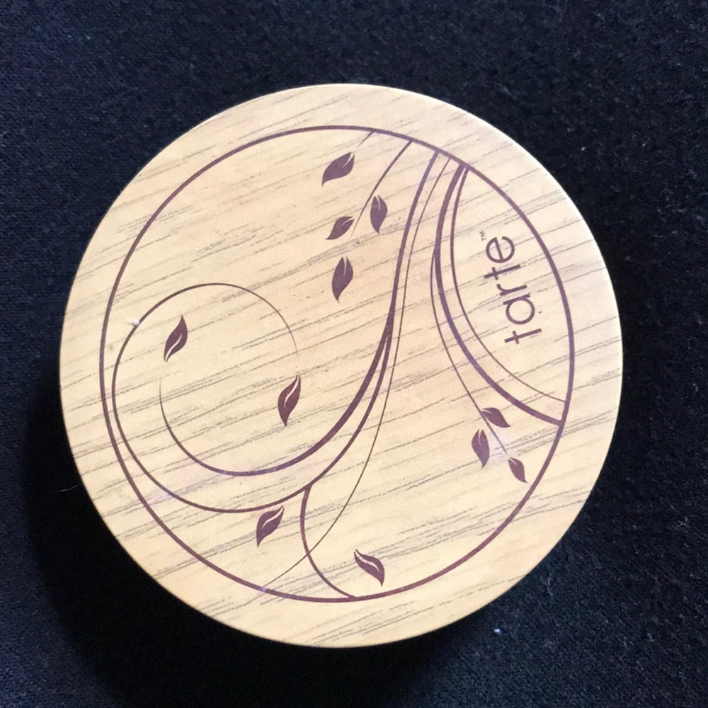 Tarte Amazonian clay powder foundation